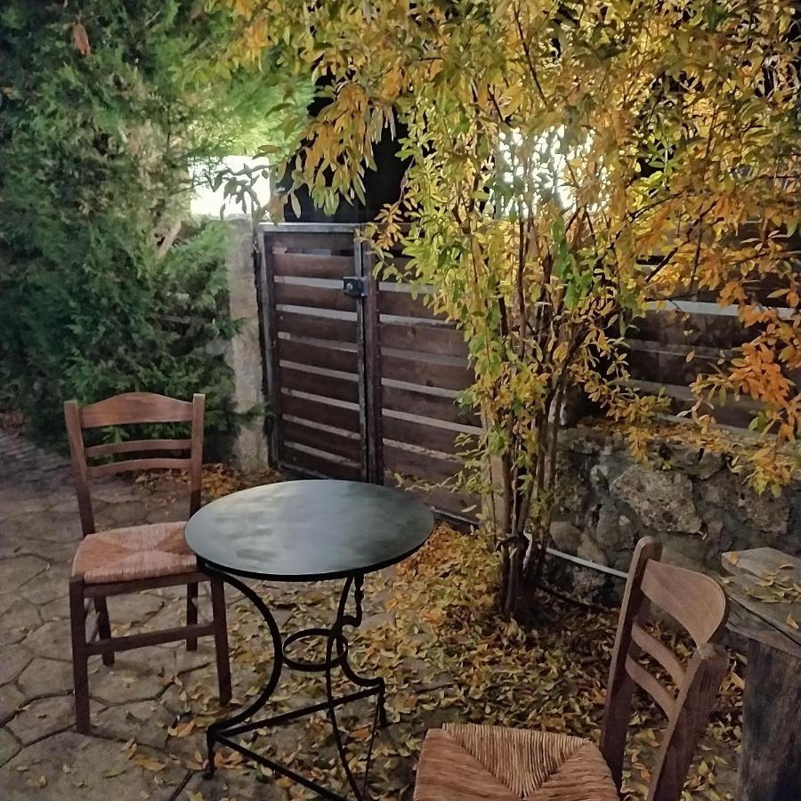 Guesthouse Elaia Synikia Mesi Trikalon Exterior foto
